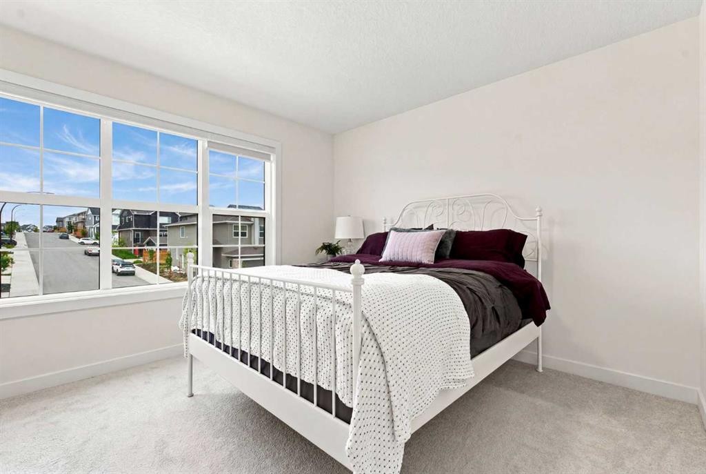 826 Alpine Drive Sw, Calgary, AB - Indoor Photo Showing Bedroom