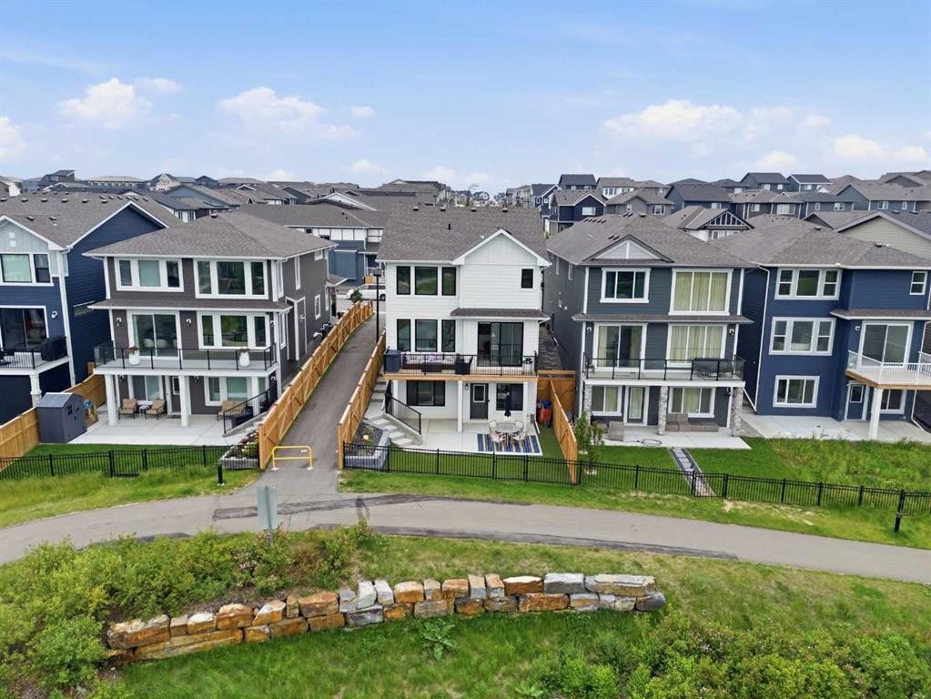 826 Alpine Drive Sw, Calgary, AB - Outdoor With Facade