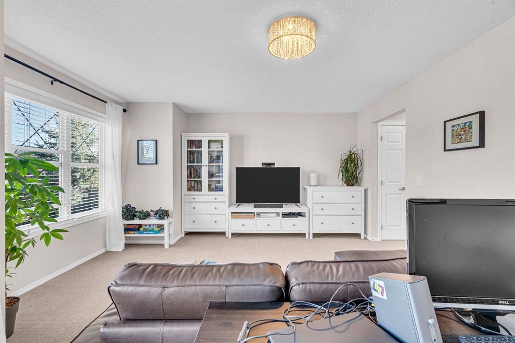 112 Walden Terrace Se, Calgary, AB