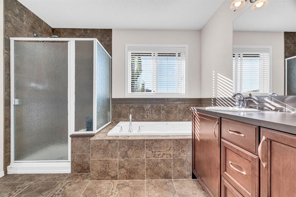 112 Walden Terrace Se, Calgary, AB