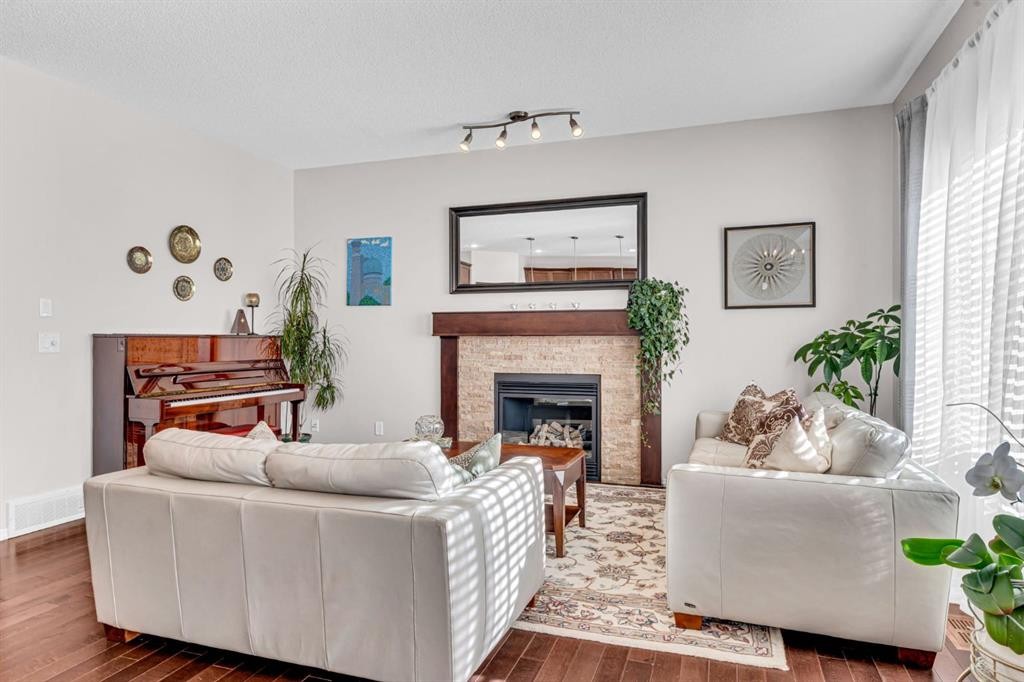 112 Walden Terrace Se, Calgary, AB