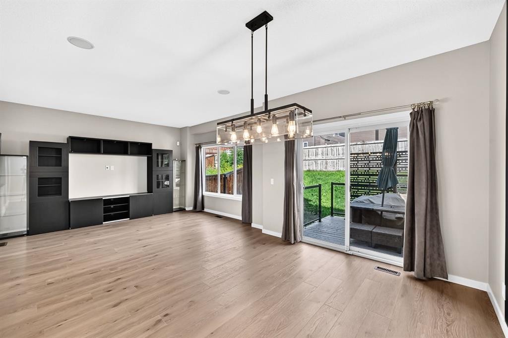 135 Evansridge Crescent Nw, Calgary, AB - Indoor