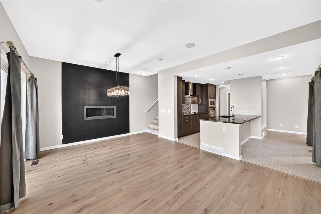 135 Evansridge Crescent Nw, Calgary, AB - Indoor