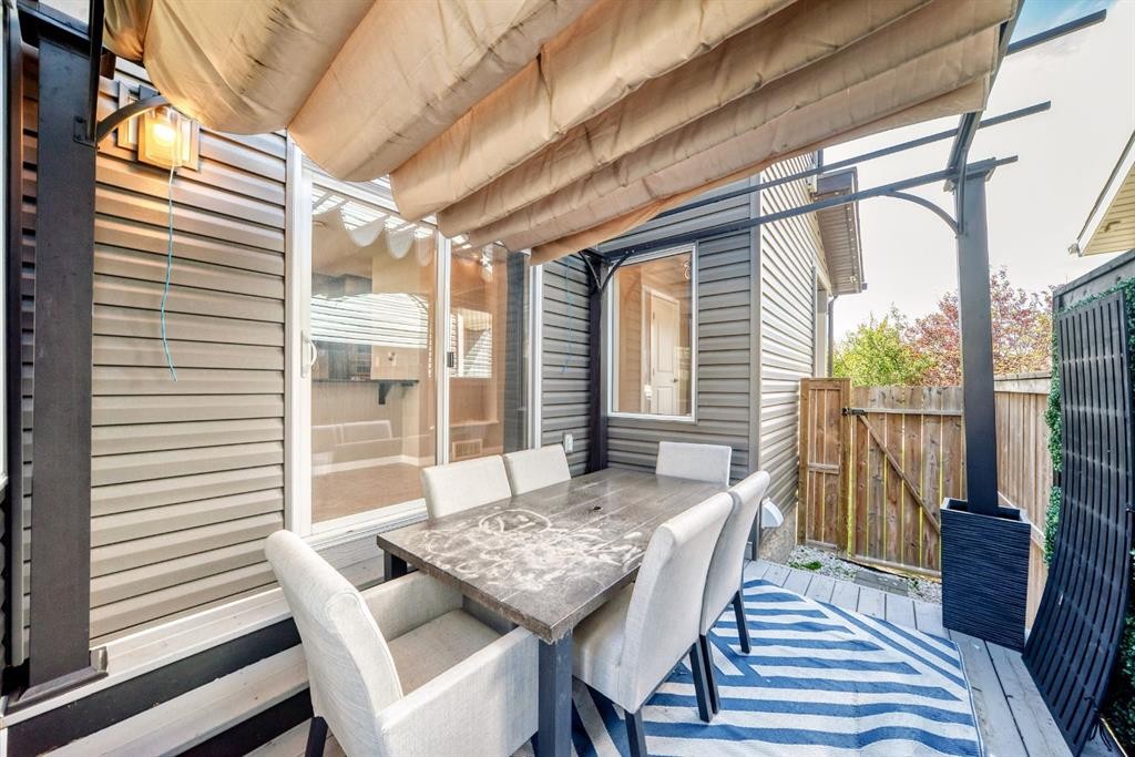 135 Evansridge Crescent Nw, Calgary, AB - Outdoor With Deck Patio Veranda With Exterior