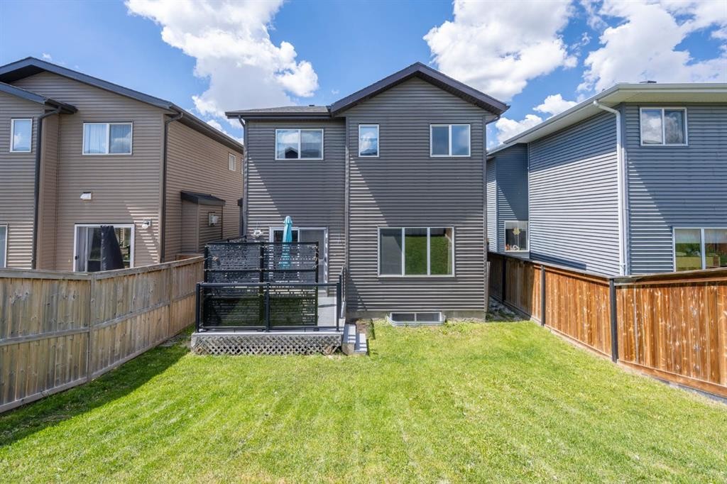 135 Evansridge Crescent Nw, Calgary, AB - Outdoor With Exterior