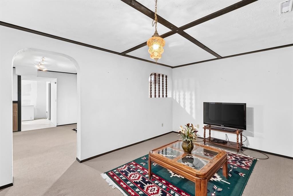 108 Falconridge Close Ne, Calgary, AB - Indoor