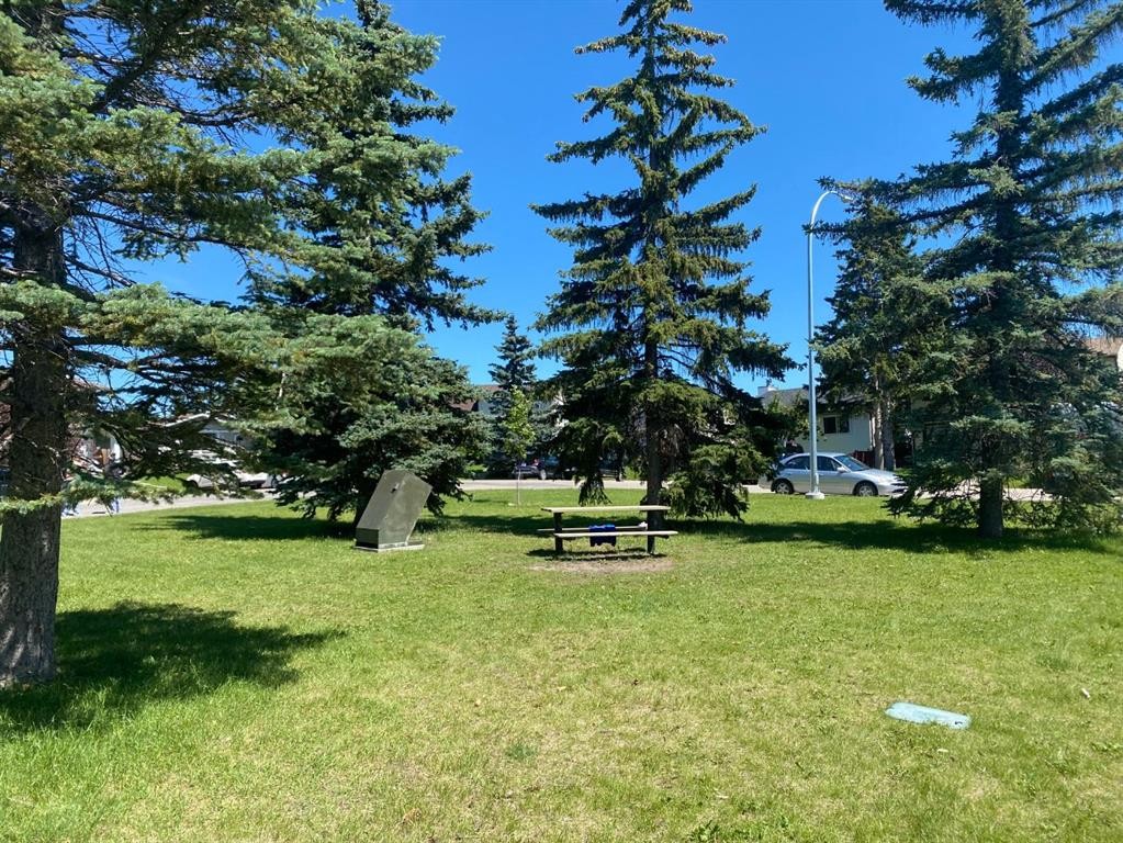 108 Falconridge Close Ne, Calgary, AB - Outdoor With View