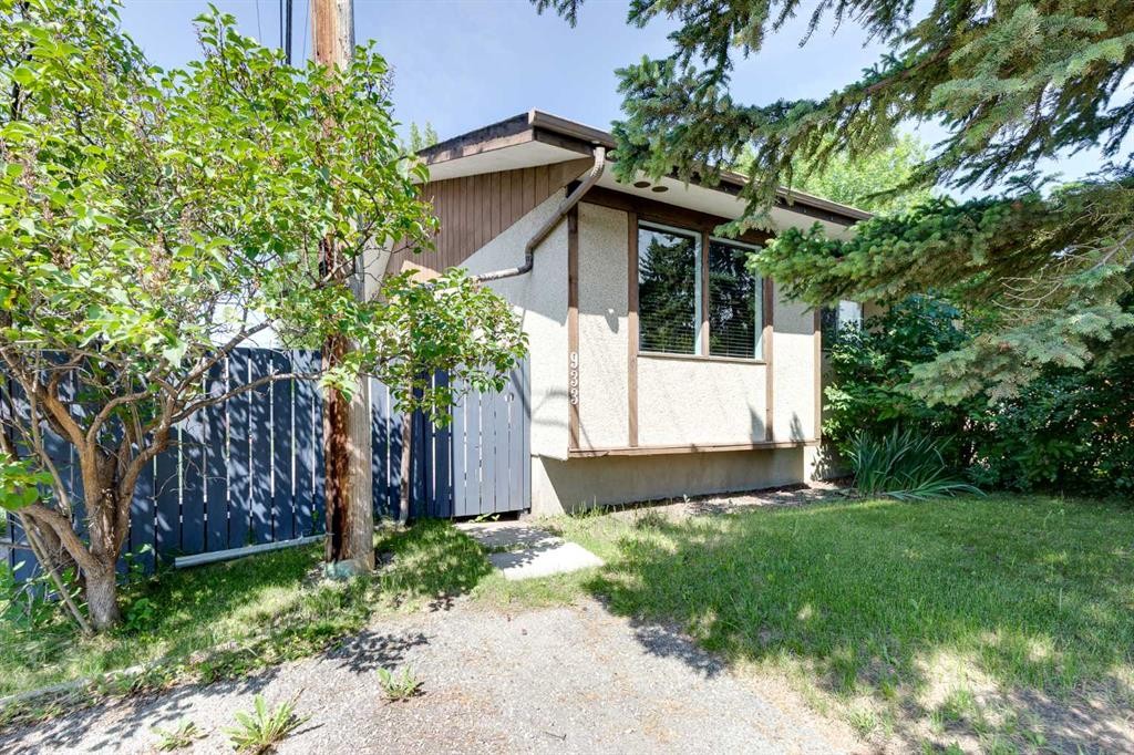933 Marcombe Drive Ne, Calgary, AB