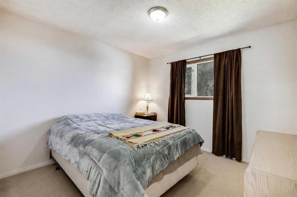 933 Marcombe Drive Ne, Calgary, AB