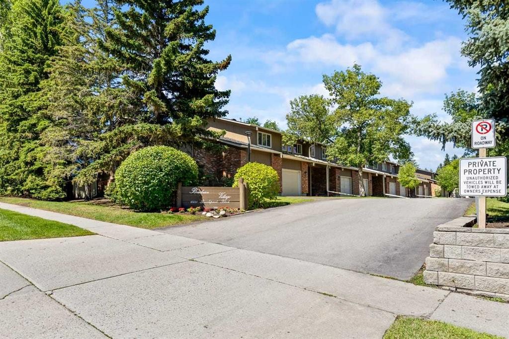 12-10001 Brookpark Boulevard Sw, Calgary, AB - Outdoor