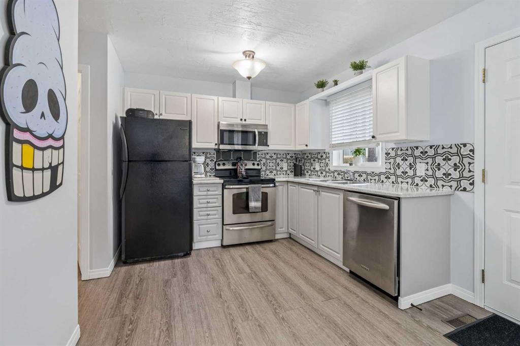 123 Stonemere Place, Chestermere, AB