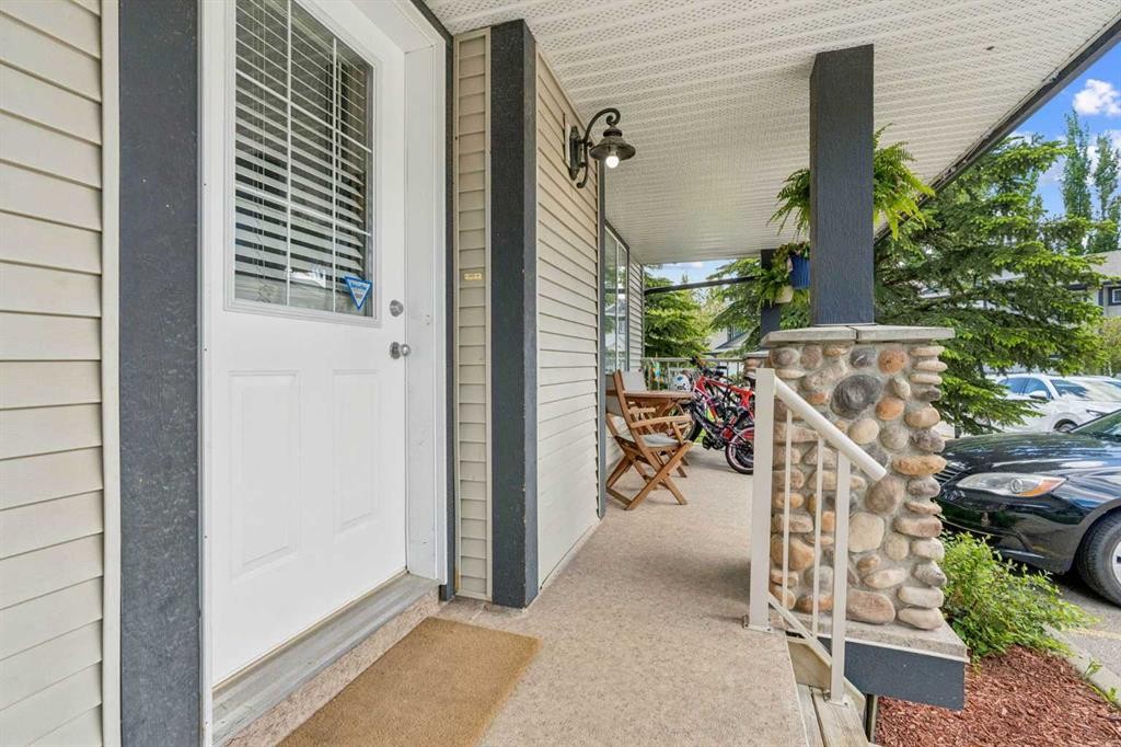 123 Stonemere Place, Chestermere, AB