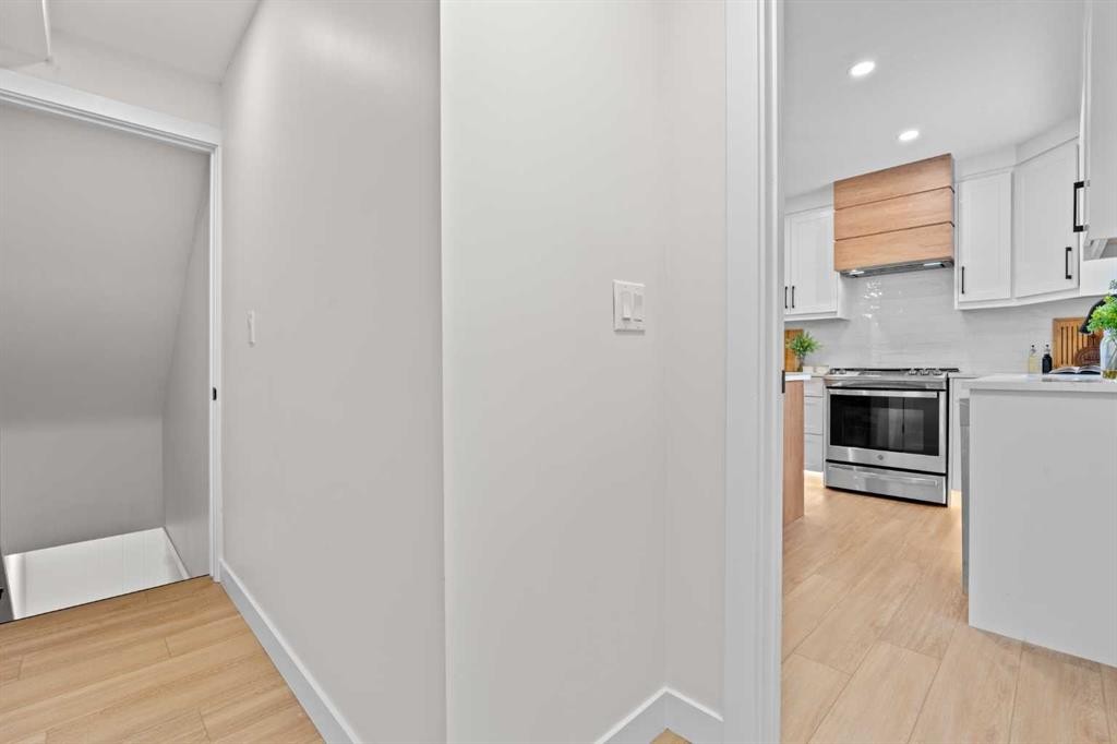 3020 15 Avenue Sw, Calgary, AB - Indoor