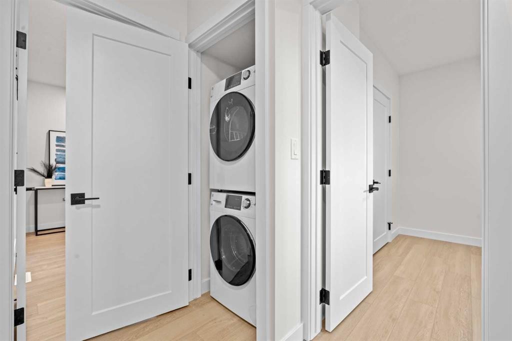 3020 15 Avenue Sw, Calgary, AB - Indoor Photo Showing Laundry Room