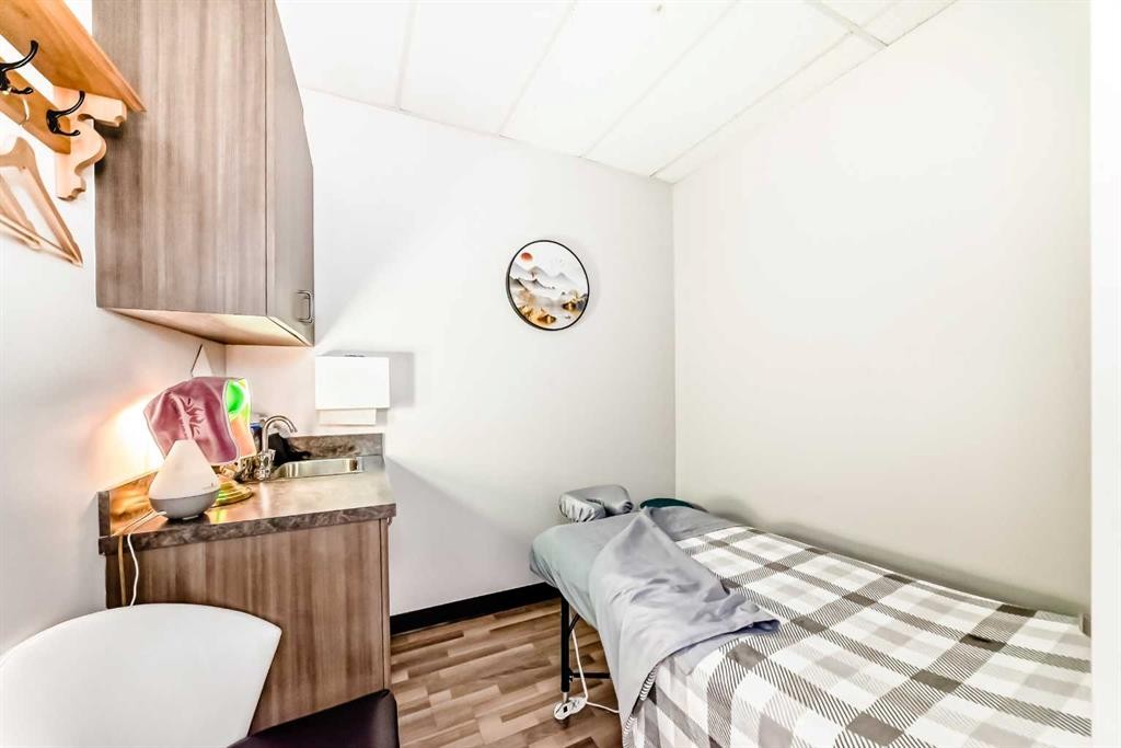 11420 27 Street Se, Calgary, AB