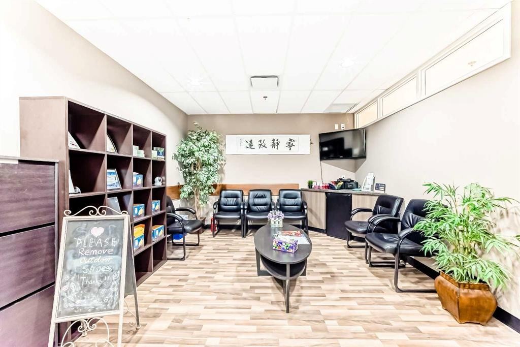 11420 27 Street Se, Calgary, AB