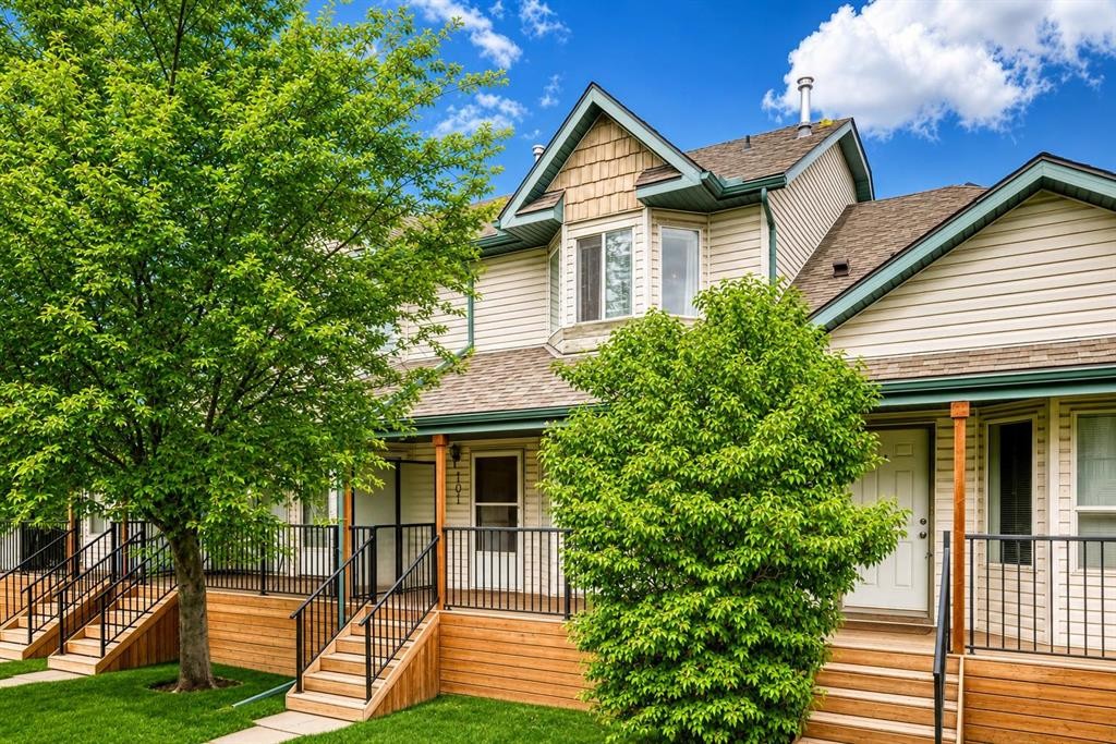 101 Hidden Valley Villas Nw, Calgary, AB - Outdoor With Deck Patio Veranda