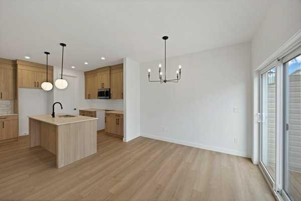 82 Heritage Circle, Cochrane, AB