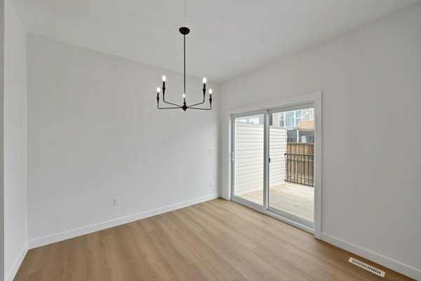 82 Heritage Circle, Cochrane, AB
