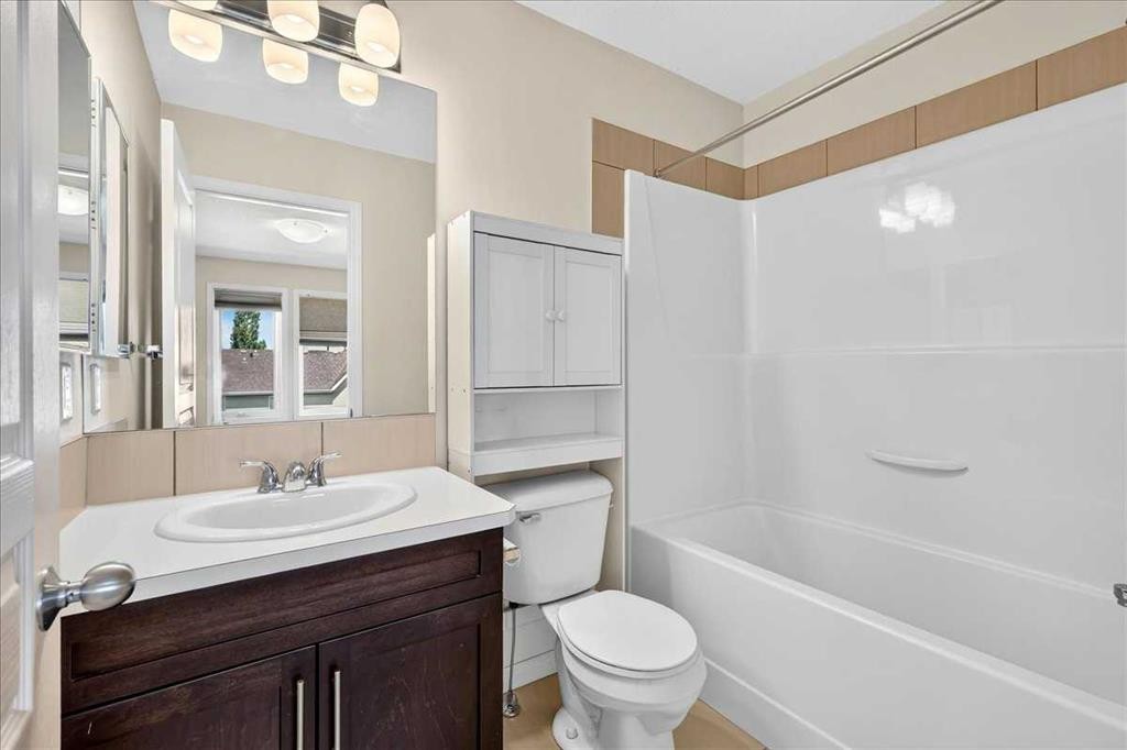 604 Auburn Bay Square Se, Calgary, AB