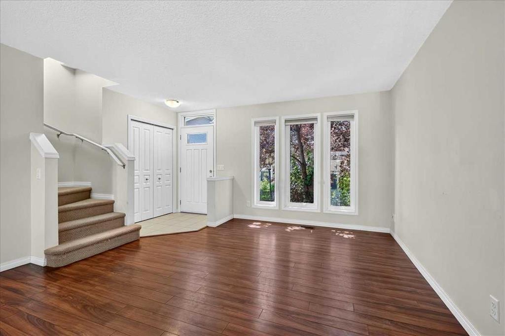 604 Auburn Bay Square Se, Calgary, AB