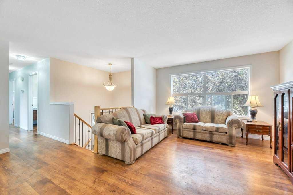 1924 Strathcona Terrace, Strathmore, AB