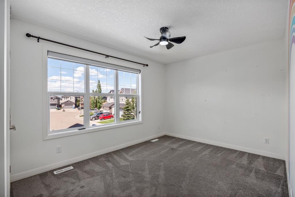 31 Chaparral Valley Way Se, Calgary, AB - Indoor Photo Showing Other Room