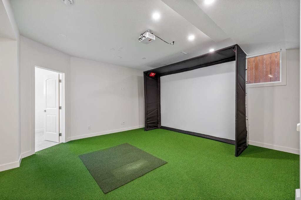 31 Chaparral Valley Way Se, Calgary, AB - Indoor Photo Showing Other Room