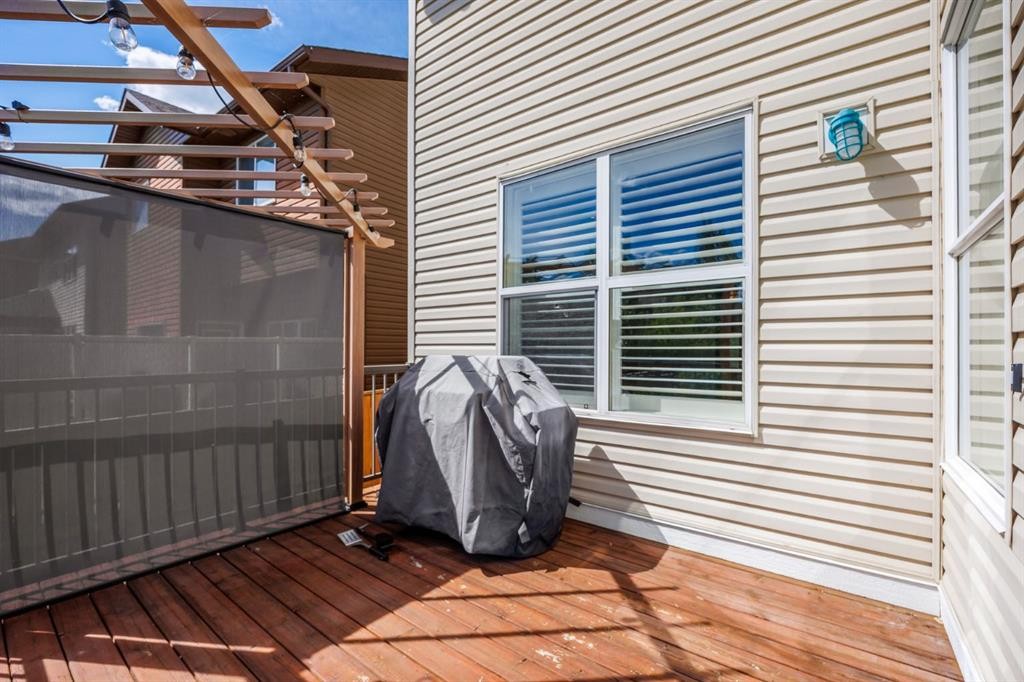 31 Chaparral Valley Way Se, Calgary, AB - Outdoor With Exterior