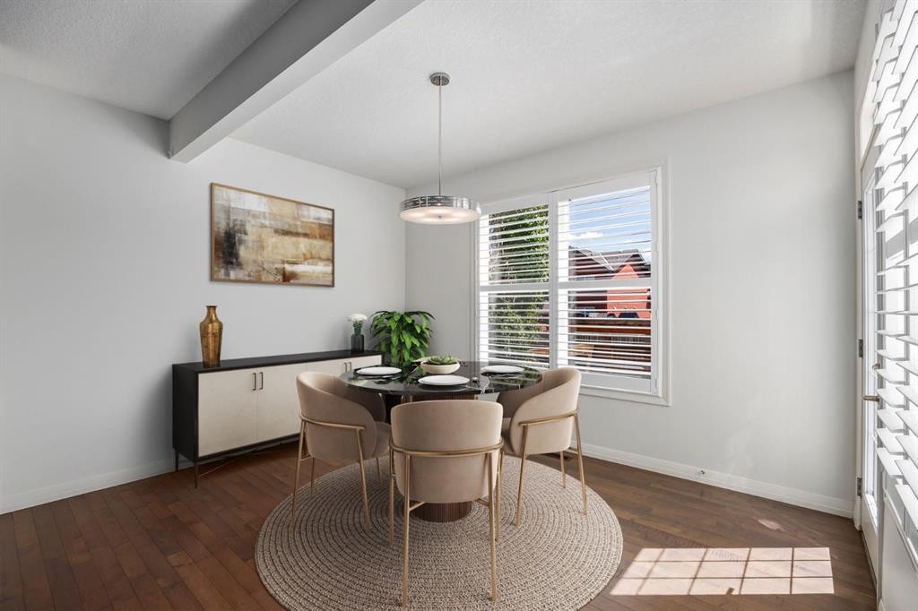 31 Chaparral Valley Way Se, Calgary, AB - Indoor Photo Showing Dining Room
