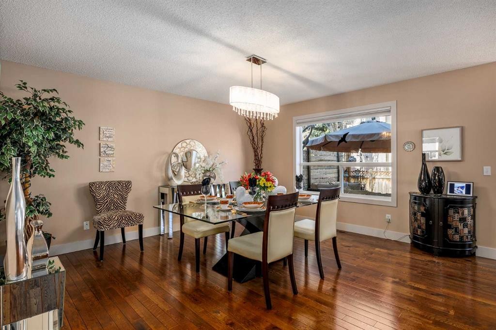 15 Valley Brook Circle Nw, Calgary, AB