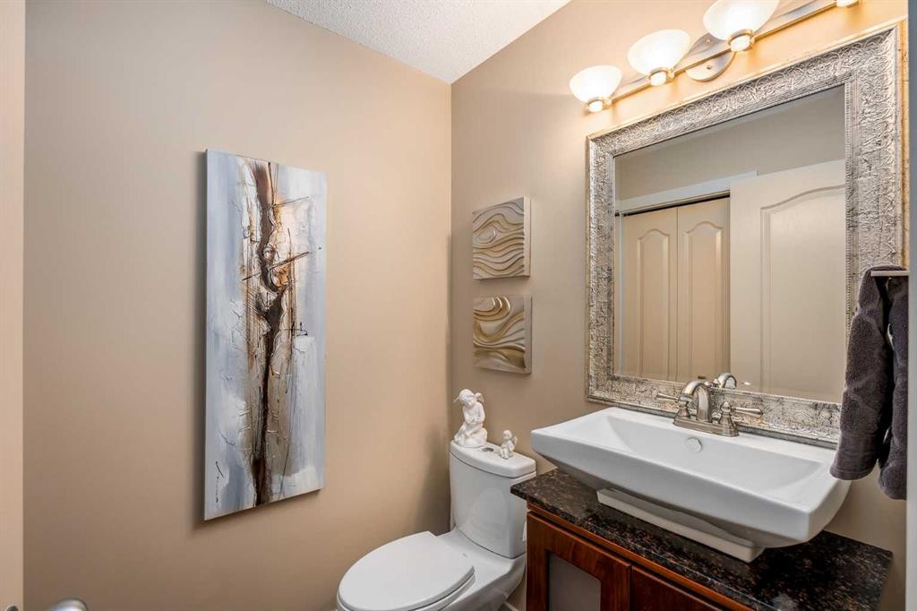 15 Valley Brook Circle Nw, Calgary, AB