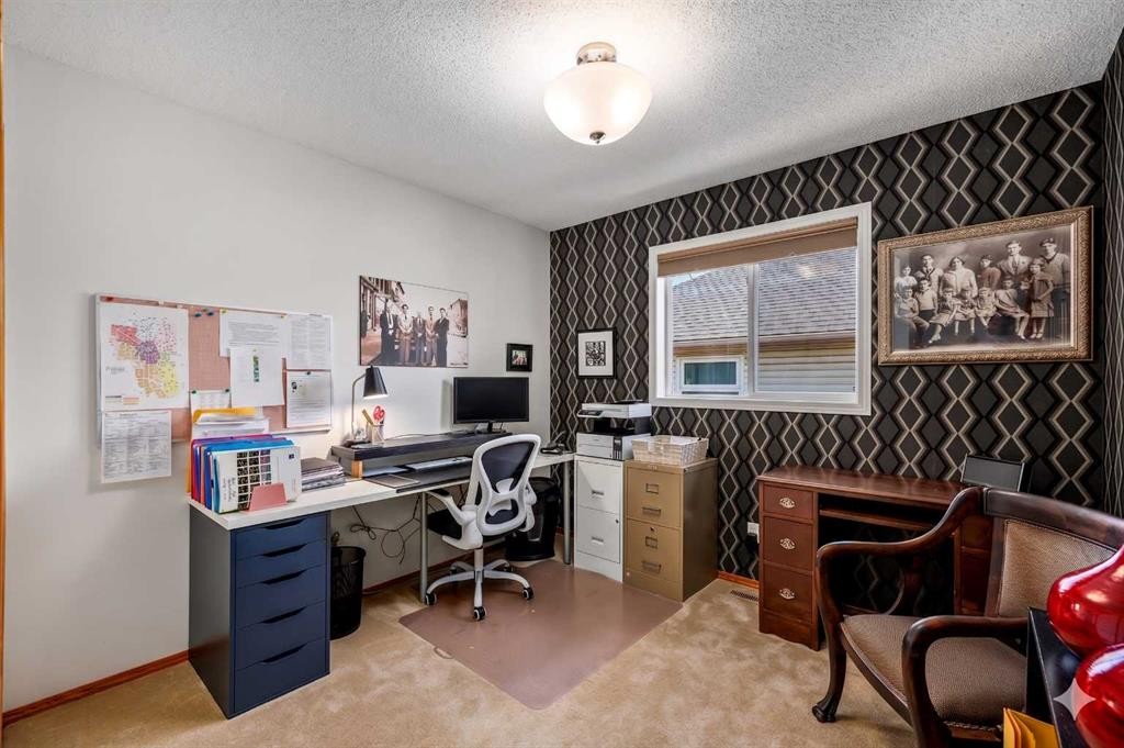 15 Valley Brook Circle Nw, Calgary, AB