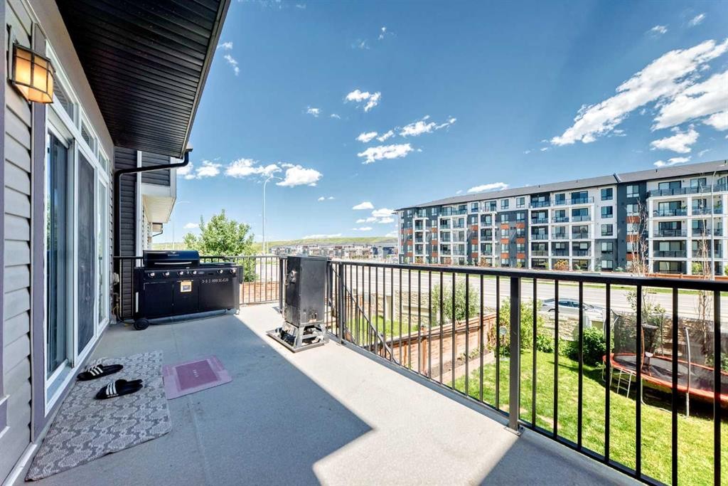47 Sage Bluff Mews Nw, Calgary, AB