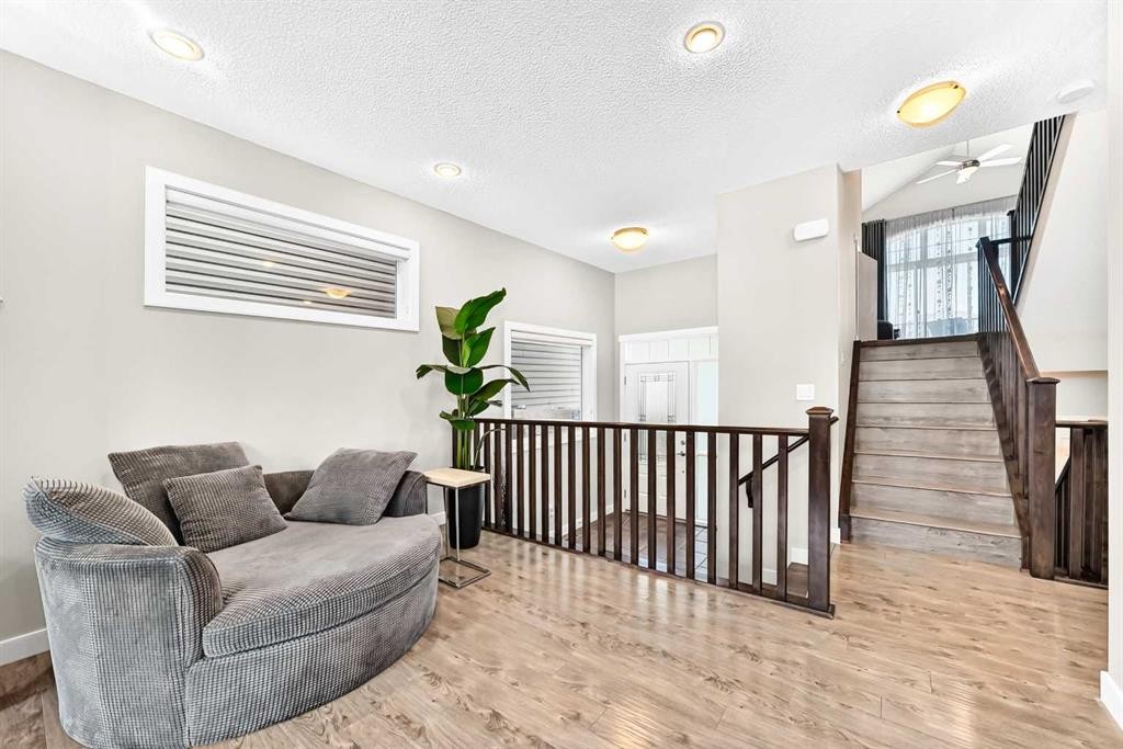 47 Sage Bluff Mews Nw, Calgary, AB
