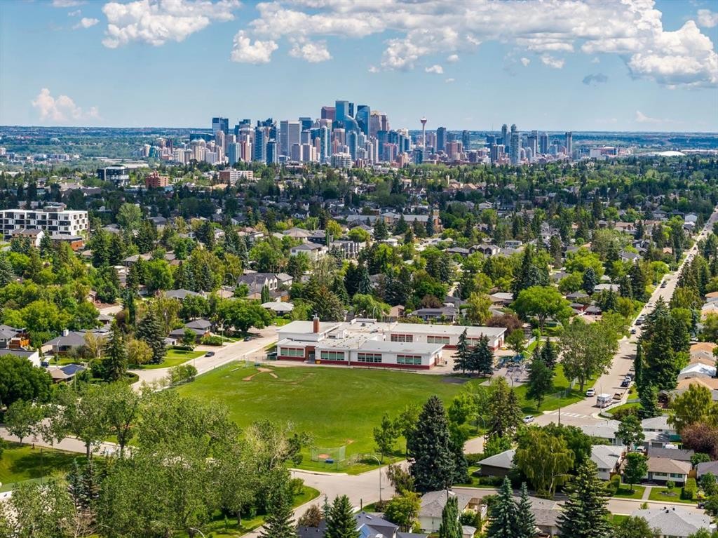 4520 26 Avenue Sw, Calgary, AB