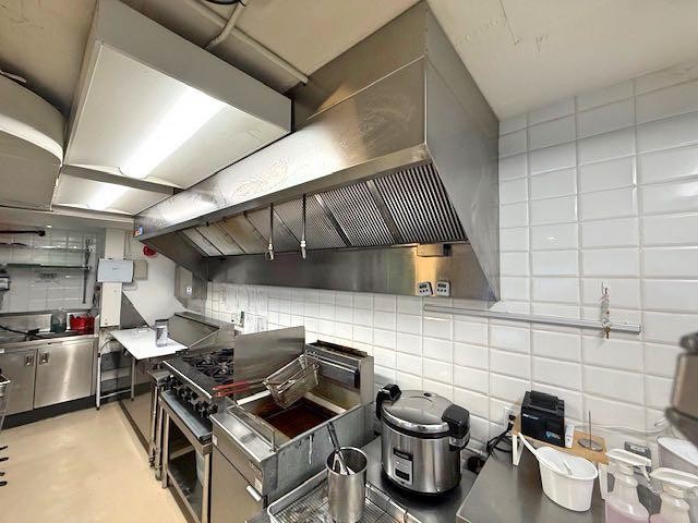2015 4 Street Sw, Calgary, AB