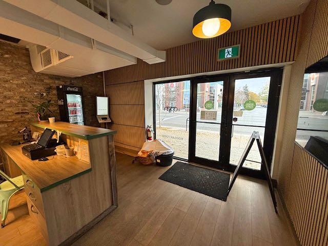 2015 4 Street Sw, Calgary, AB