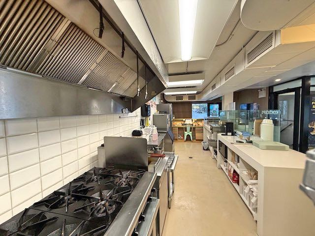 2015 4 Street Sw, Calgary, AB