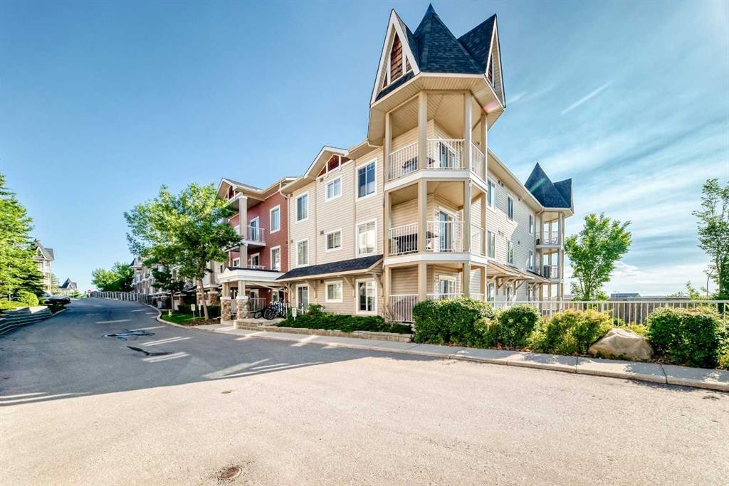 9205-70 Panamount Drive Nw, Calgary, AB - Outdoor With Balcony With Facade