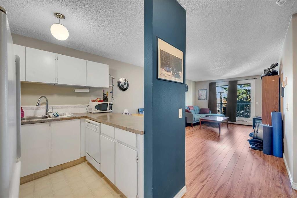 307-110 20 Avenue Ne, Calgary, AB