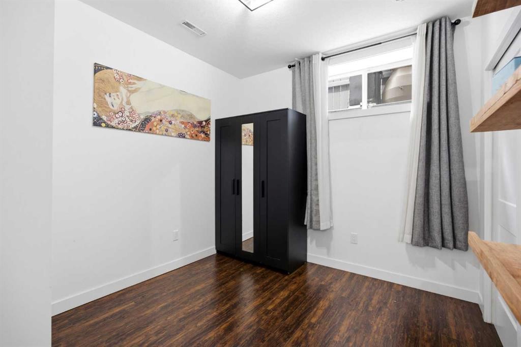 164 Silverado Range Close Sw, Calgary, AB - Indoor Photo Showing Other Room