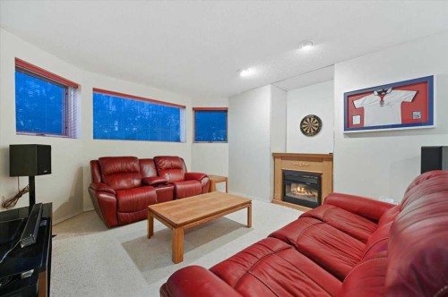 14010 84 Street Se, Calgary, AB 