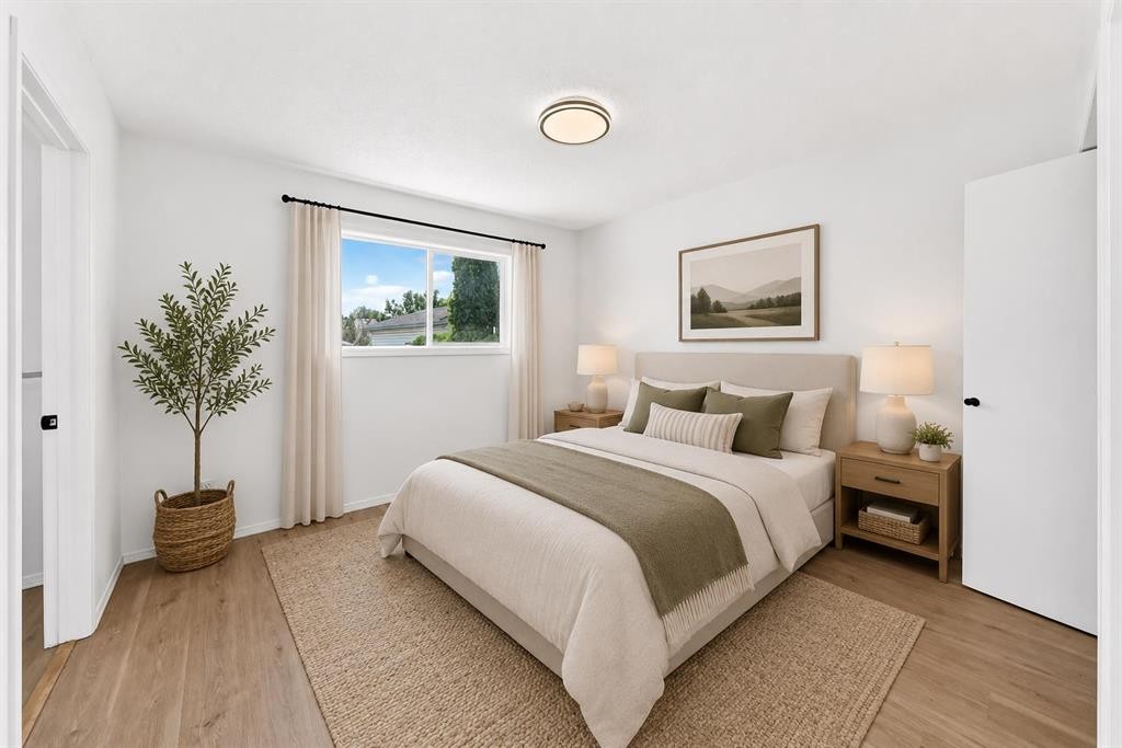 95 Eversole Crescent, Red Deer, AB - Indoor Photo Showing Bedroom
