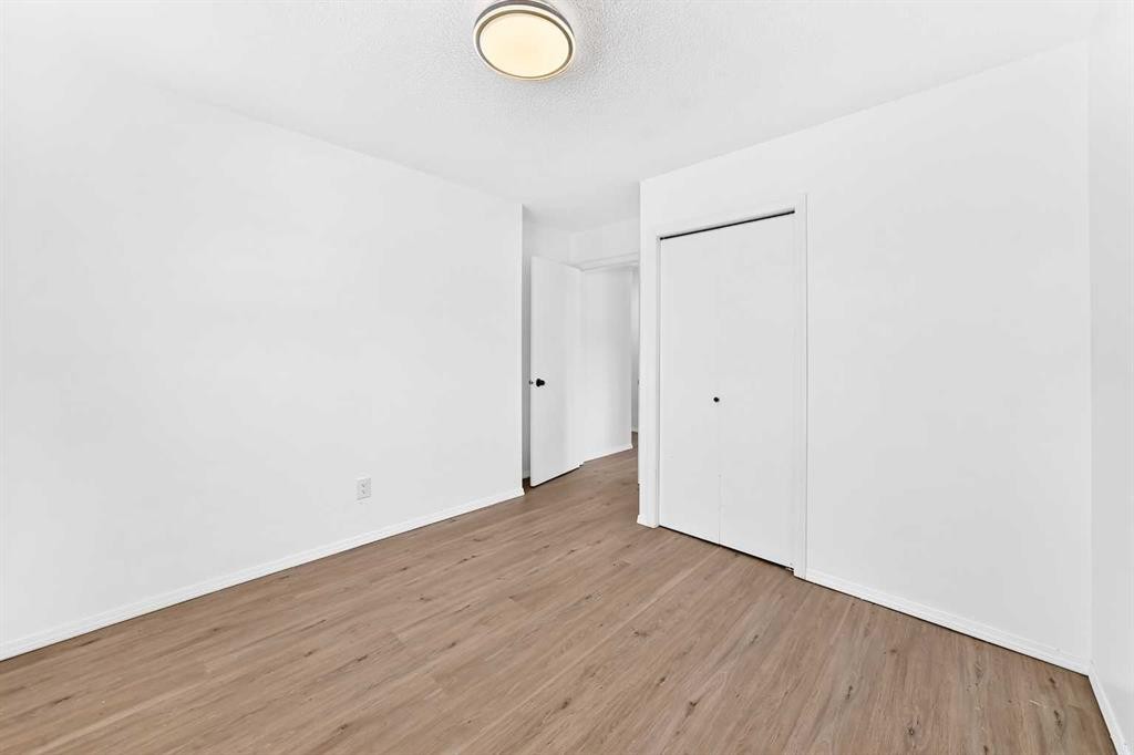 95 Eversole Crescent, Red Deer, AB - Indoor Photo Showing Other Room