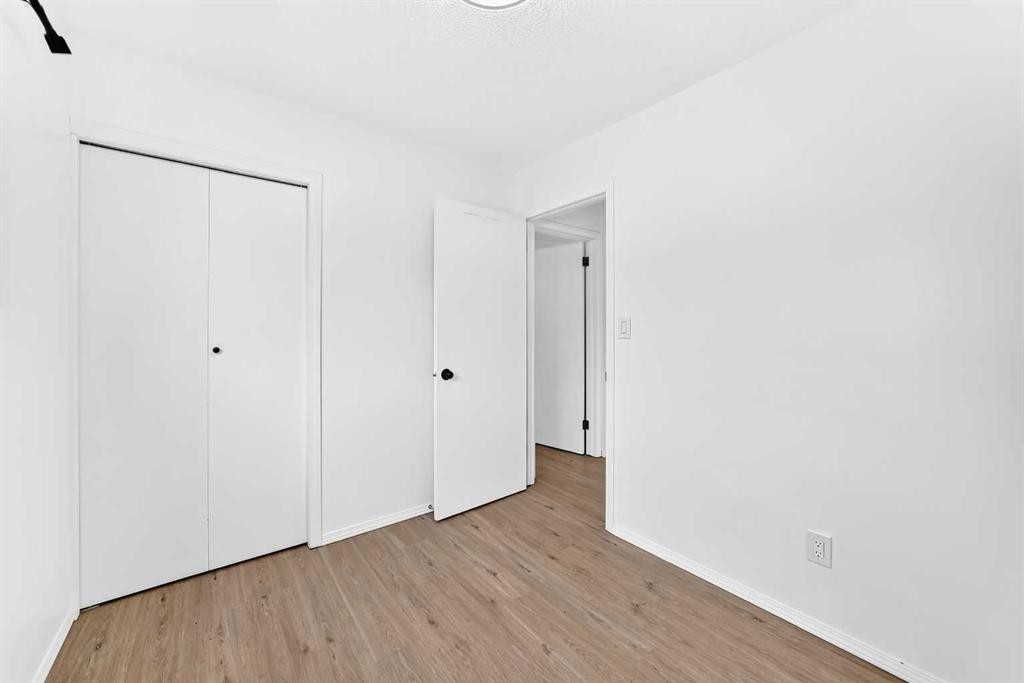 95 Eversole Crescent, Red Deer, AB - Indoor Photo Showing Other Room