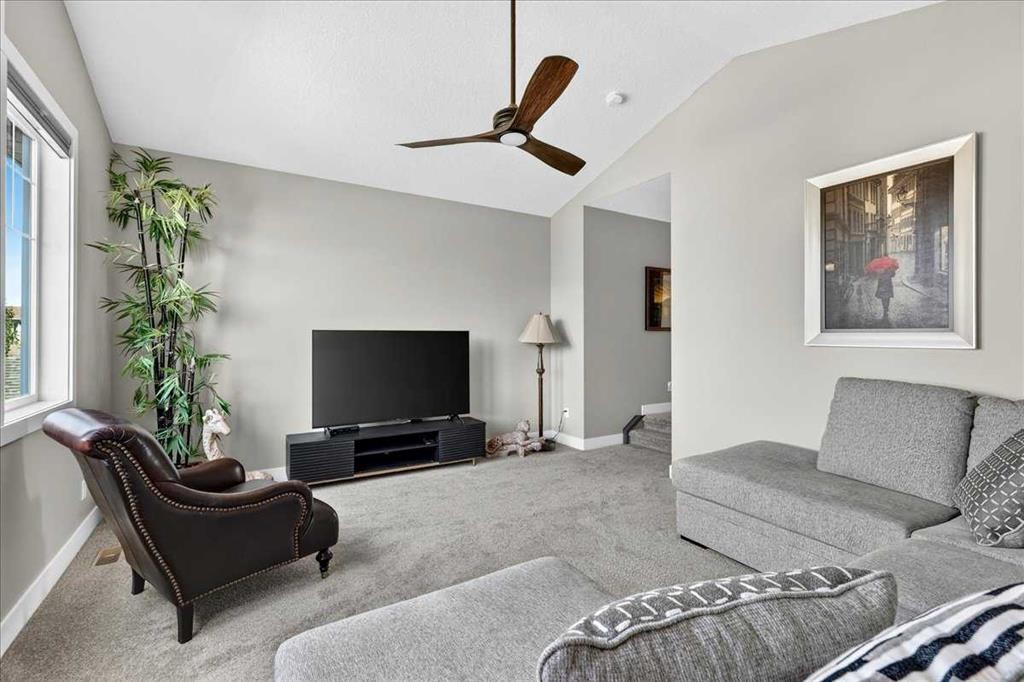 69 Cimarron Springs Circle, Okotoks, AB - Indoor Photo Showing Living Room