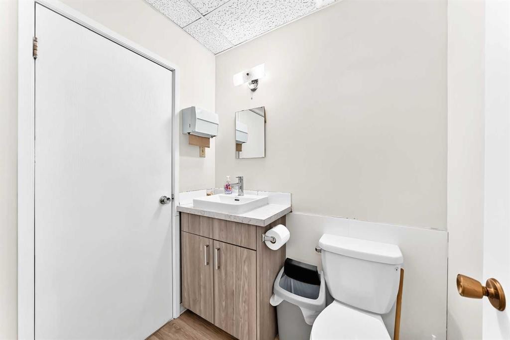 4722 1 Street Sw, Calgary, AB