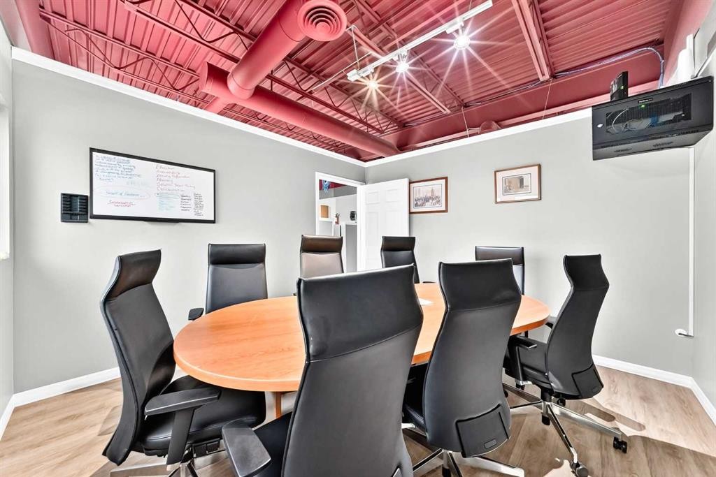 4722 1 Street Sw, Calgary, AB