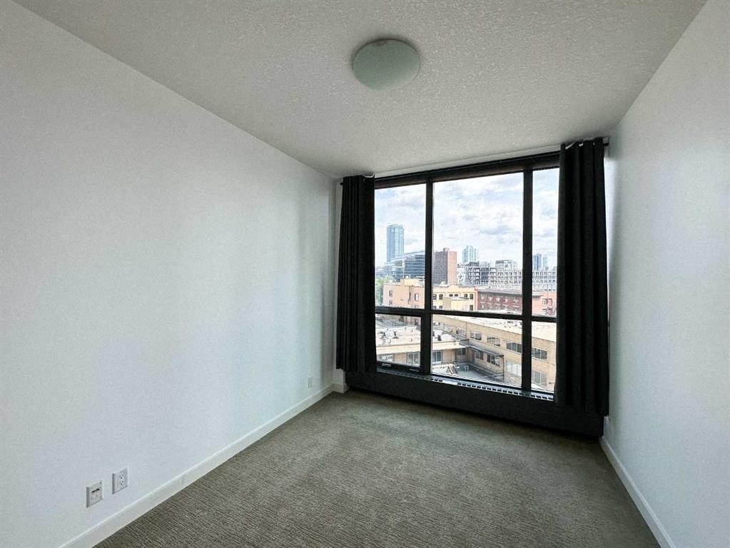 502-225 11 Avenue Se, Calgary, AB - Indoor Photo Showing Other Room